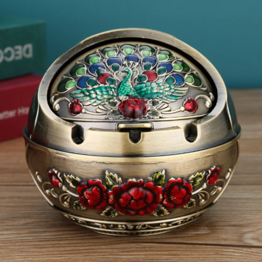 Metal Ashtray, Smoking Windproof Vintage Lid Ornament, Vintage